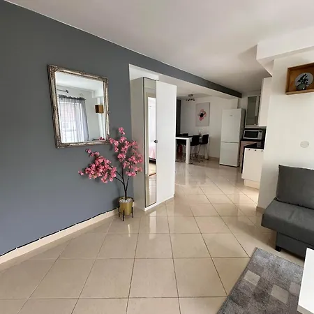 Harmony Apartment *